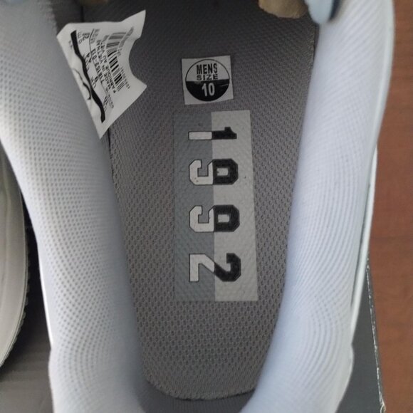 Nike - Air Force 1 Low ‘07 LV8 - Metallic Silver - Size 10 - Picture 6 of 12